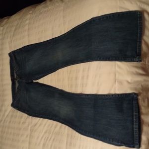 Woman's Levi's jeans
